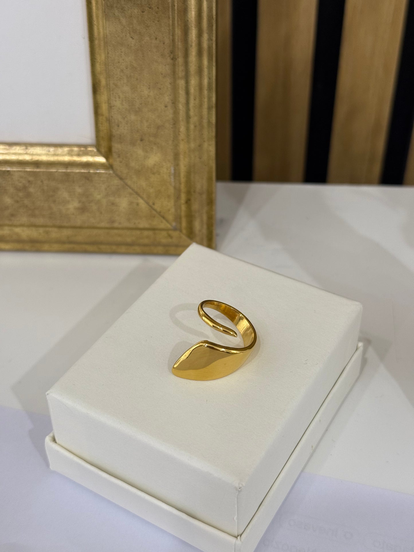 Anello Glow