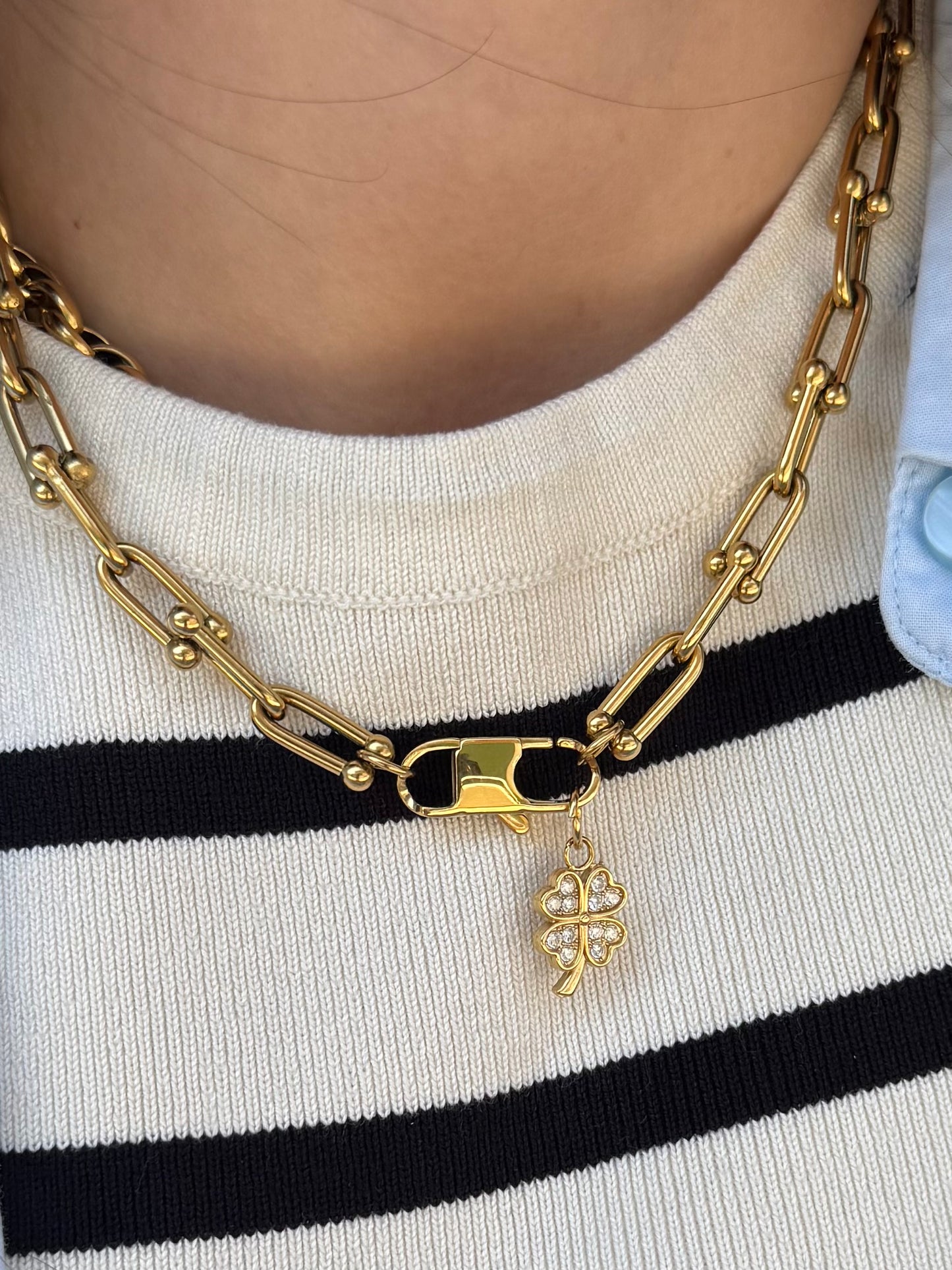 Collana amira con moschettone porta ciondoli