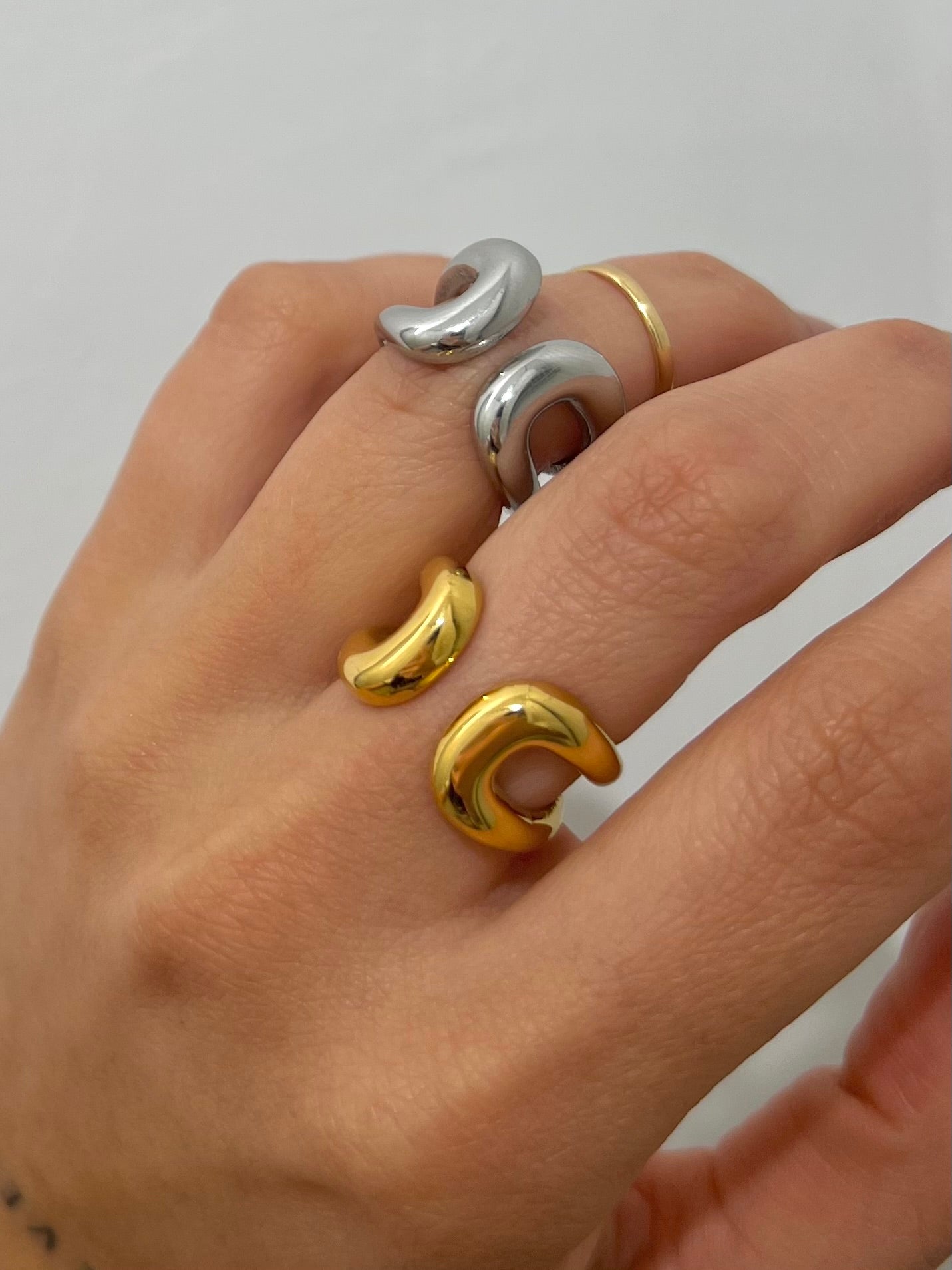 Anello Hug