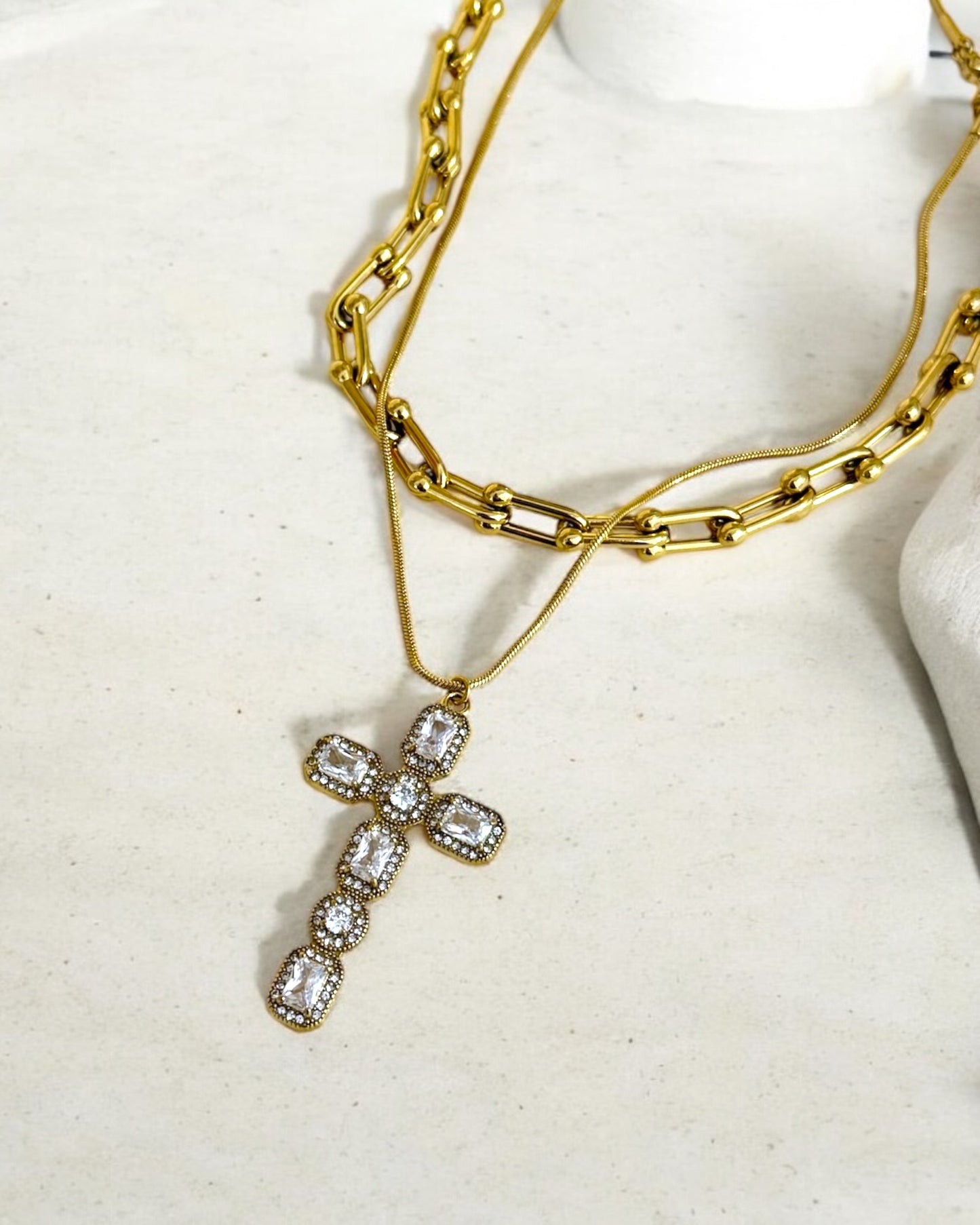 Collana Trinity