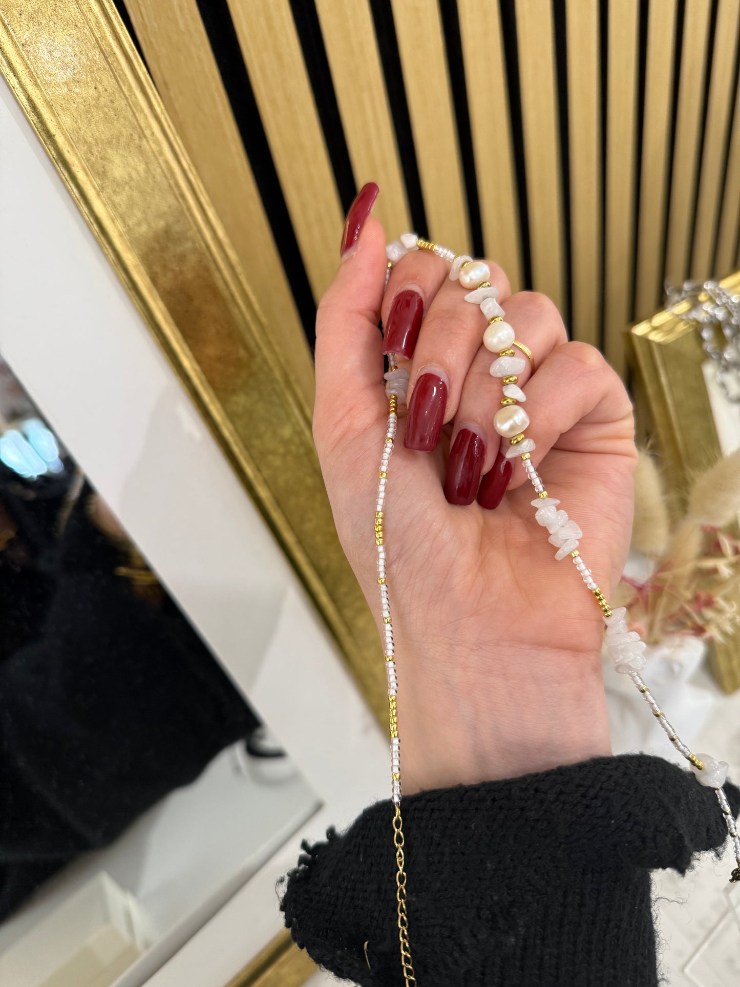 Collana Coral White