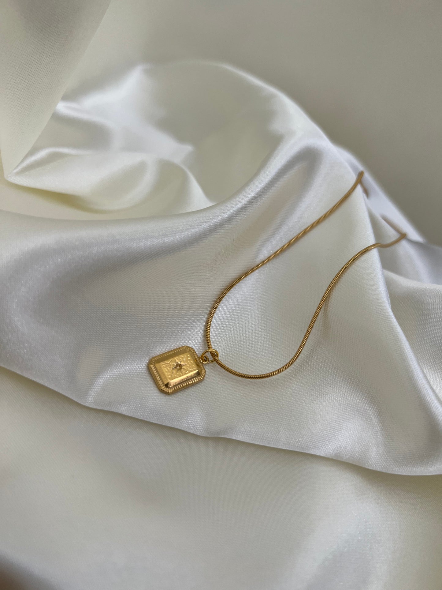 Collana Star