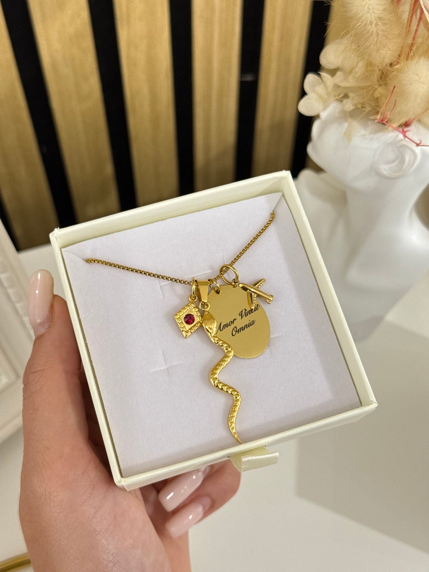 Ciondolo vola in alto - Bilè