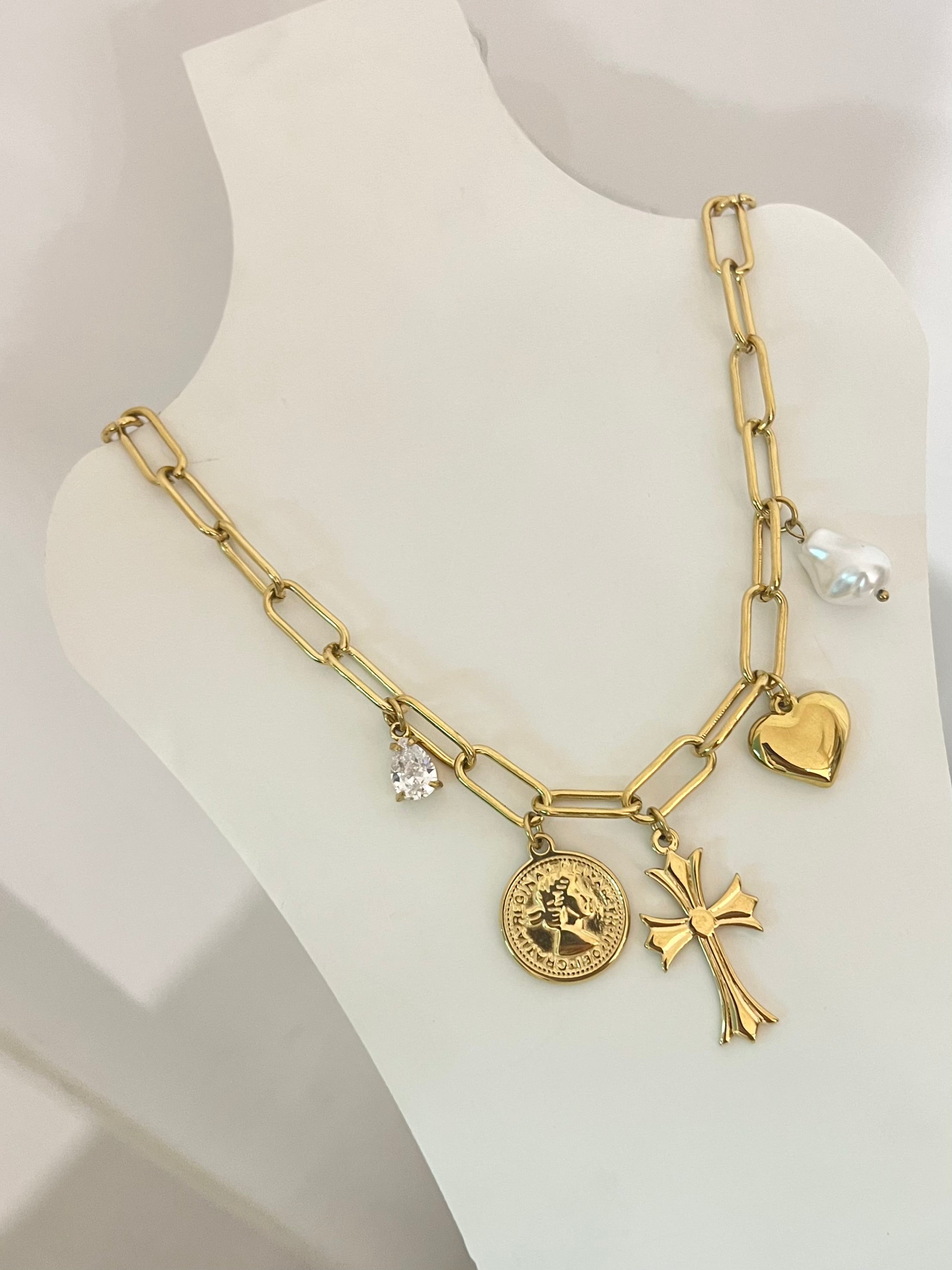 Collana Dea