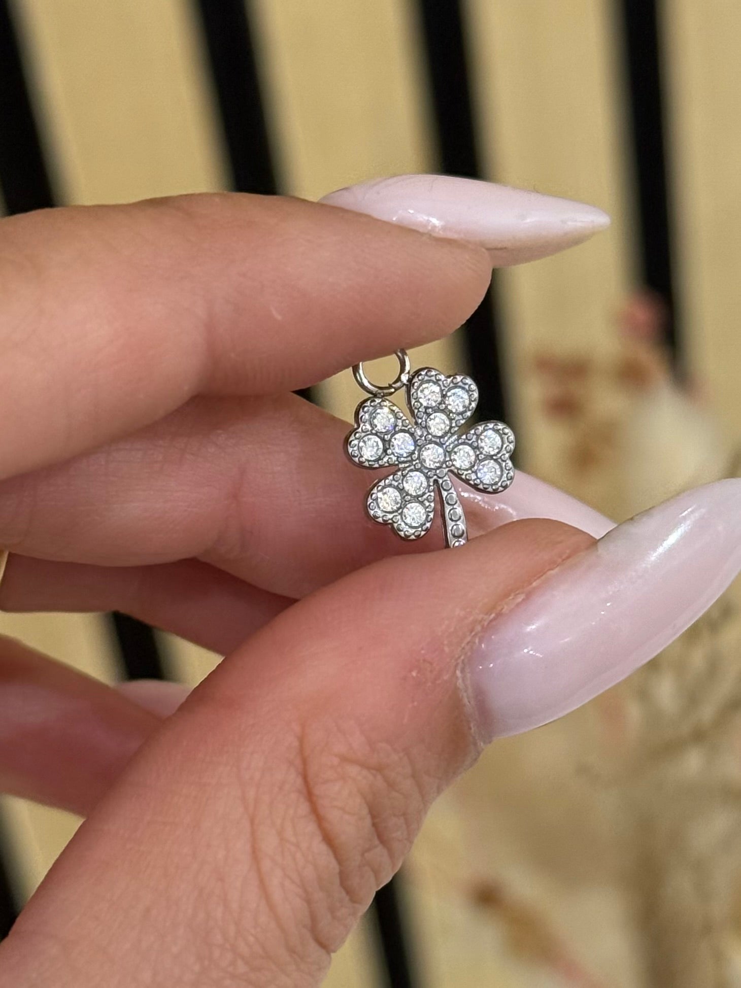 Ciondolo mi ritrovai - Bilè