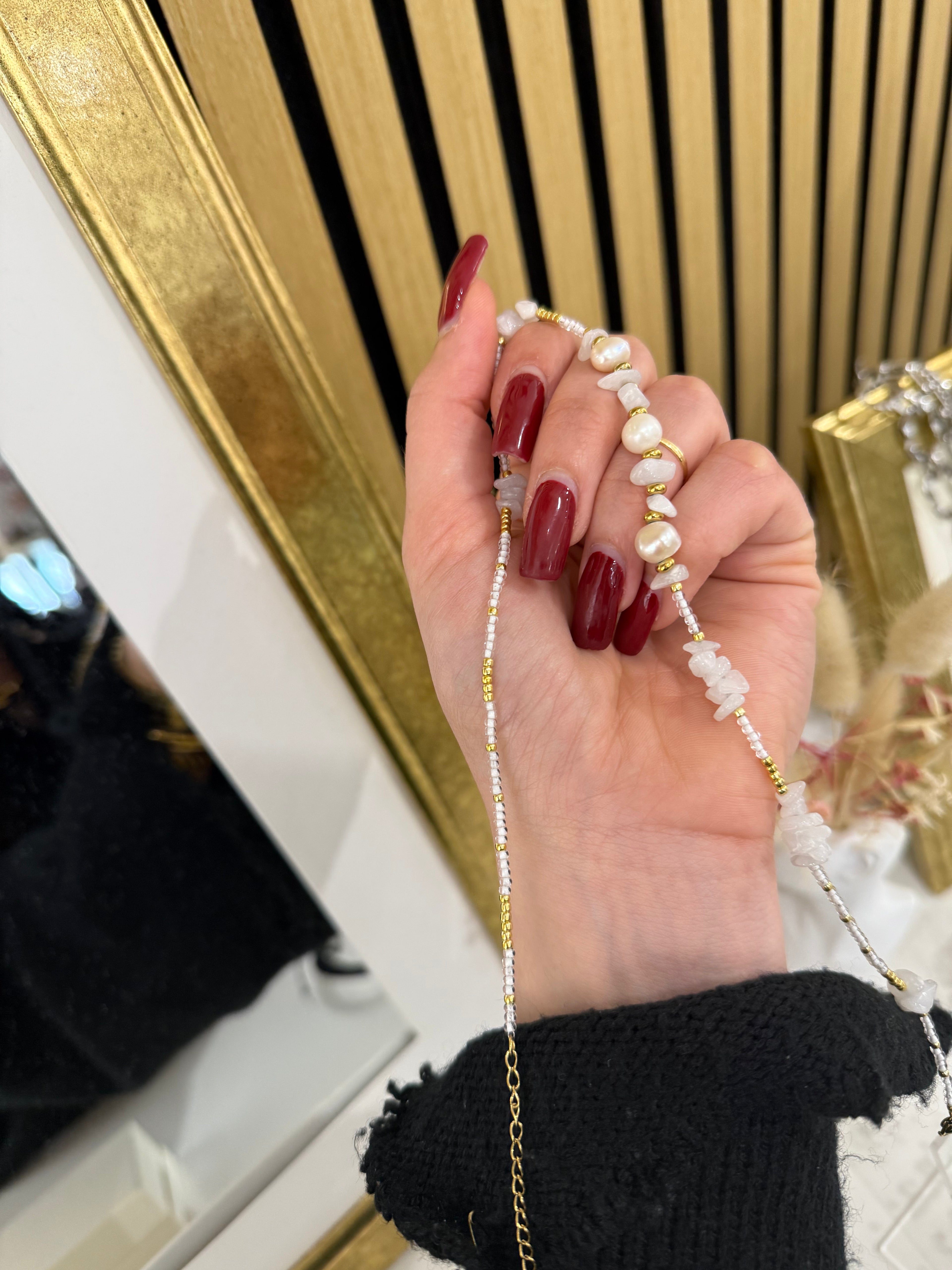 Collana Coral White